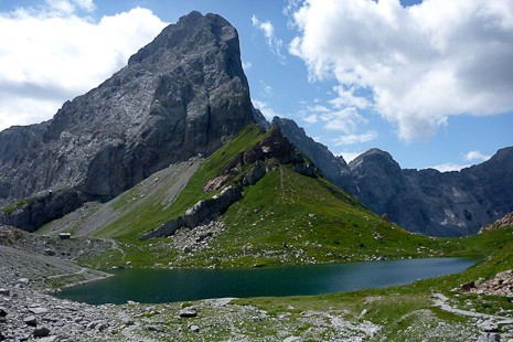 Frontiere Autriche Italie  Karnischerhonnenweg lac Wolayersee
