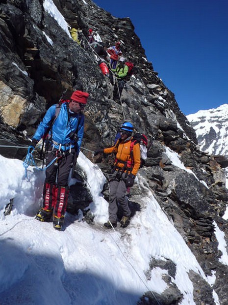 Amphu Lapsa versant nord : c'est plus raide et compliqu&eacute;...
