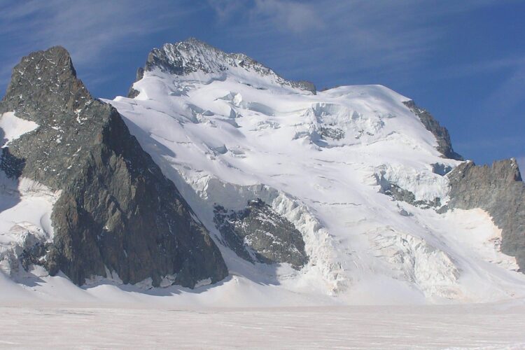 Ascension du Dôme des Ecrins