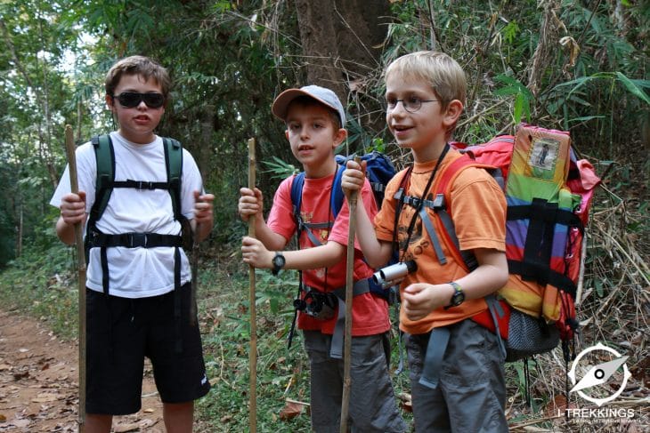 Trek famille dans la jungle de la Thaïlande