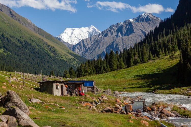 Vallée d'Altyn-Arashan, Trekking dans les Tian-Shan du Terskey Alatoo