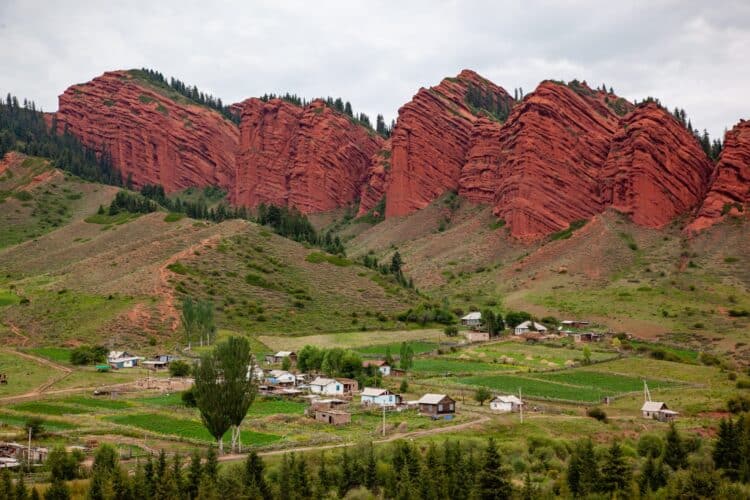 Jety Oguz, Trekking dans les Tian-Shan du Terskey Alatoo