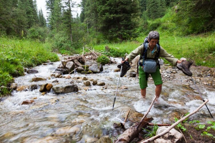 Les traversées de gué sont nombreuses dans le massif du terskey alatoo