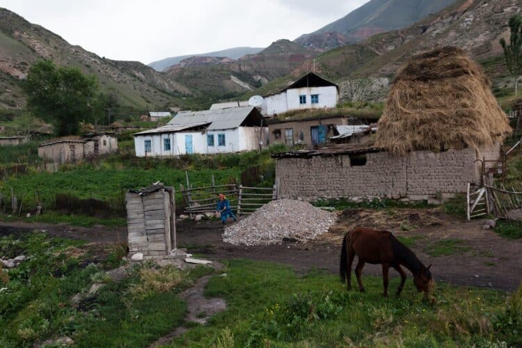 Min-Kush, Trekking dans le Tian-Shan intérieur