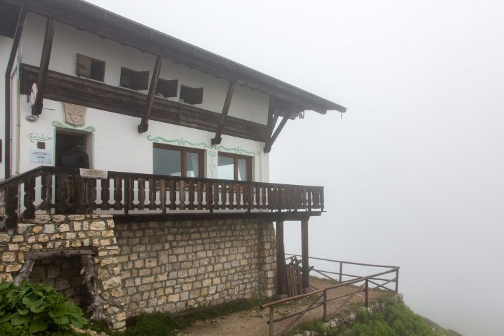 Avec ce brouillard, impossible de voir la Civetta depuis le refuge Tissi
