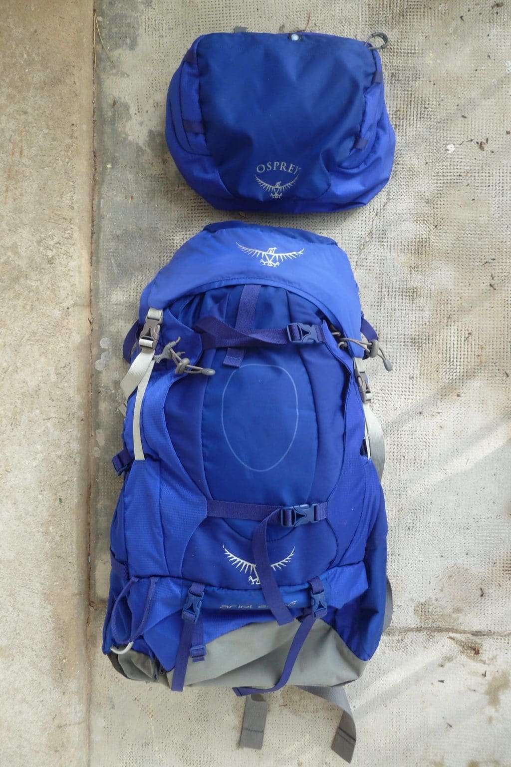 Rabat amovible du sac à dos Osprey Ariel AG 65