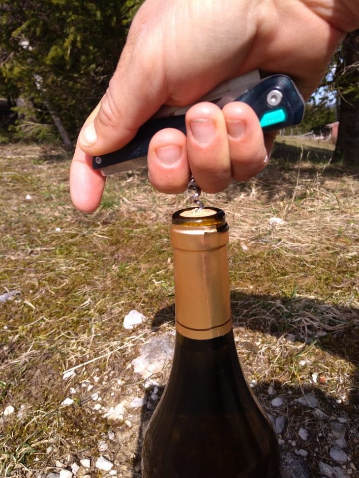 Couteau Quechua multi-fonctions de randonnée MH500