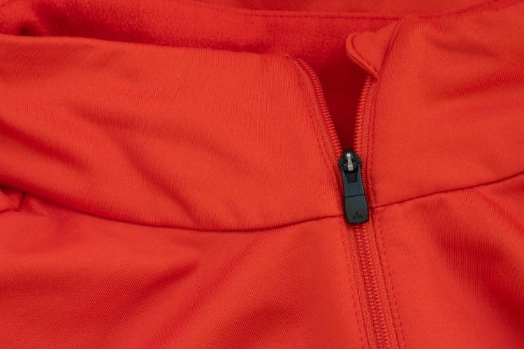 Vaude Livigno Halfzip II, détail du col et zip