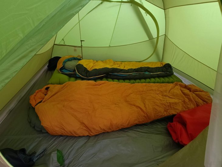Espace de vie intérieure de la Tente Vaude Space Seamless 2-3p