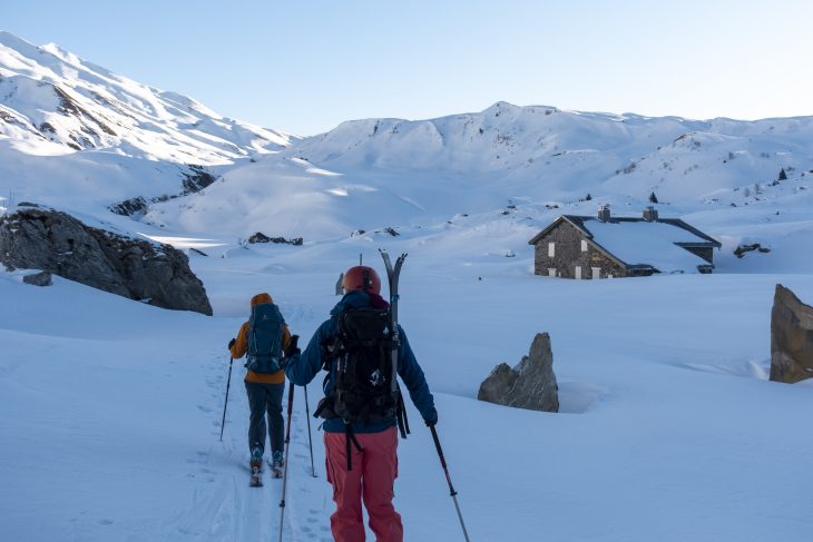 Raid en étoile à splitboard dans le Beaufortain