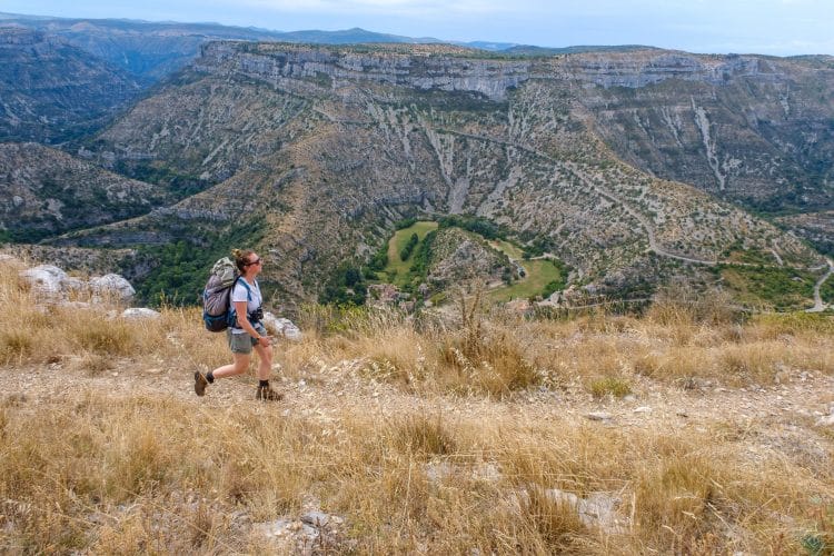 Cirque de Navacelles, GR®7, traversée du Massif Central par les parcs