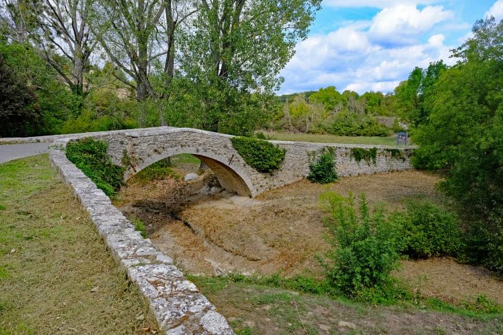 Pont de la Baou, Céreste (massif du Luberon)