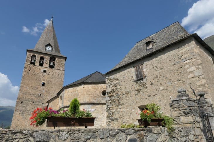 Eglise de Garos, Pyrénées : randonnée de Vielha à Salau en 5 jours
