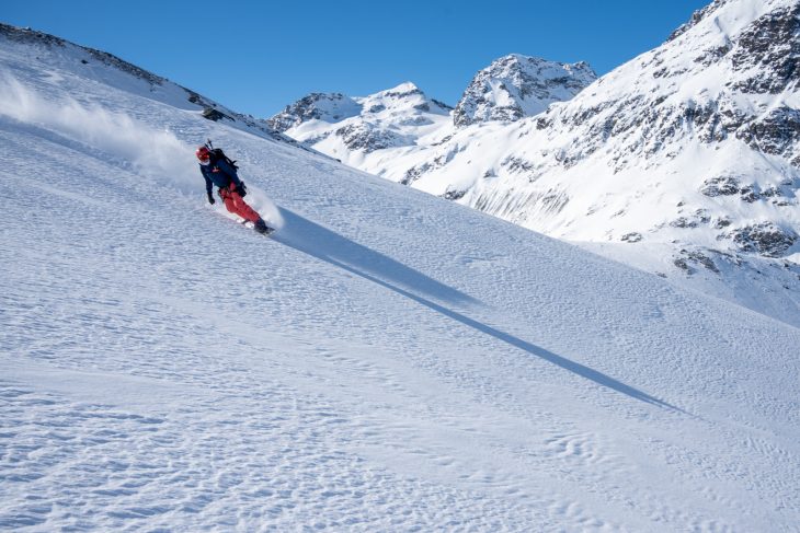 Descente en snowboard en Silvretta