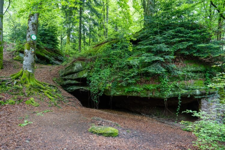 Grotte des Poilus, GR® de Pays de la Déodatie (boucle Nord)