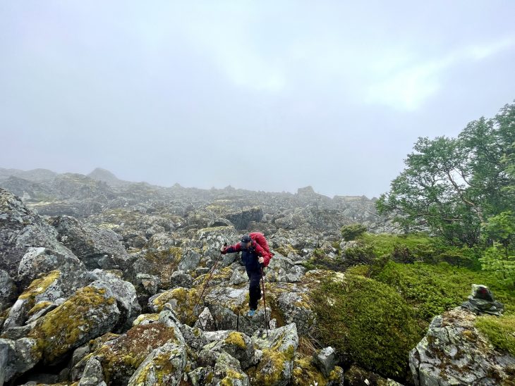 Dédales de roches Dans un dédale de roches, Traversée du Jotunheimen à pied