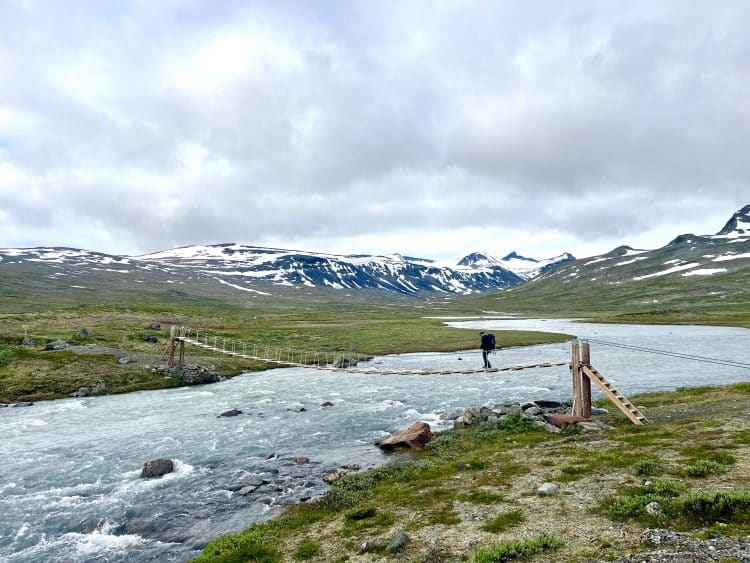 Pas besoin de se mouiller les pieds !, Traversée du Jotunheimen à pied