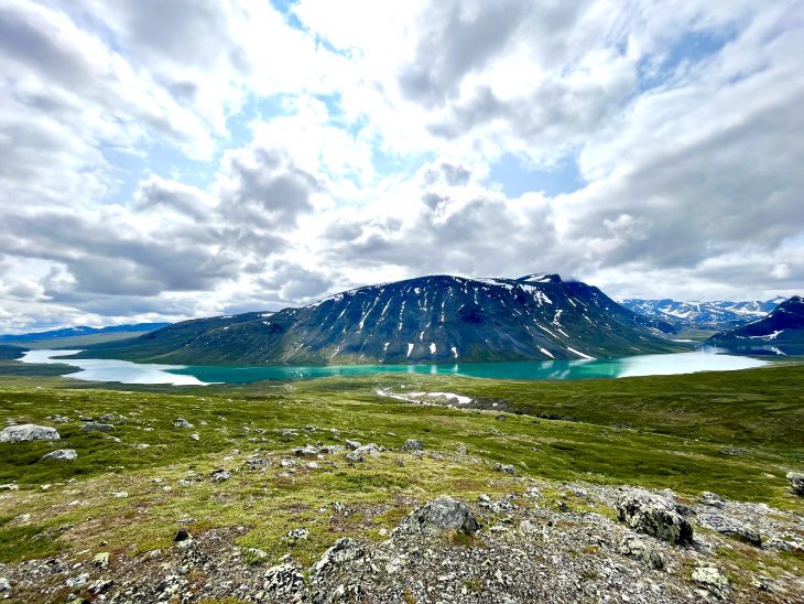 vallée du lac Russvatnet, Traversée du Jotunheimen à pied
