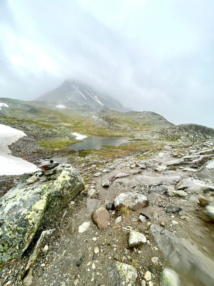 La pluie ne nous quittera plus La pluie qui ne nous quittera plus, Traversée du Jotunheimen à pied