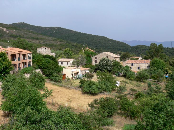 Bisinao, Mare e monti sud