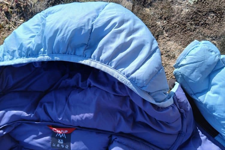 Capuche et poignets élastiqués de la doudoune CimAlp Lory