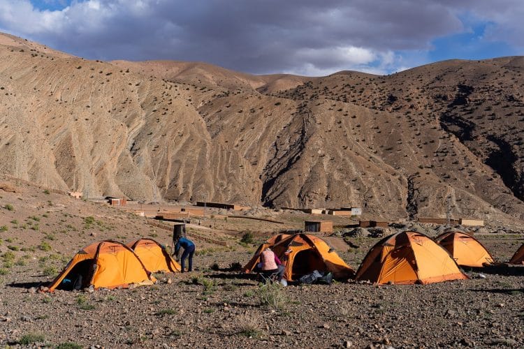 Bivouac, Randonnée dans la Vallée des Roses (Maroc)