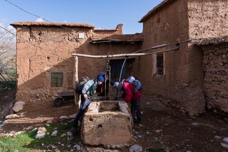Pui, Randonnée dans la Vallée des Roses (Maroc)