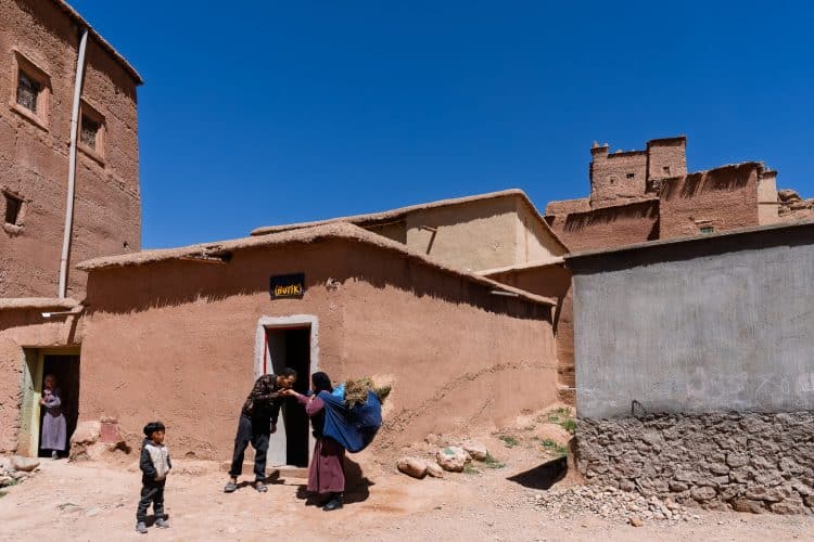 Rencontre berbère, Randonnée dans la Vallée des Roses (Maroc)
