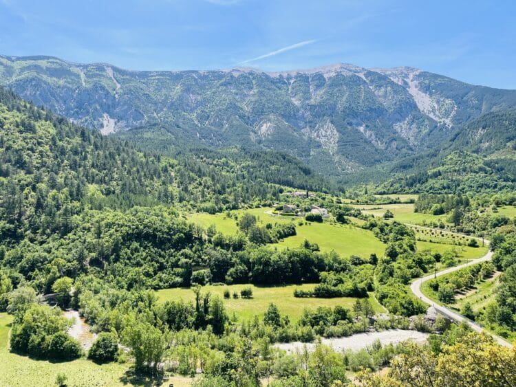 On s'approche tout doucement, Trail du Vercors au Ventoux