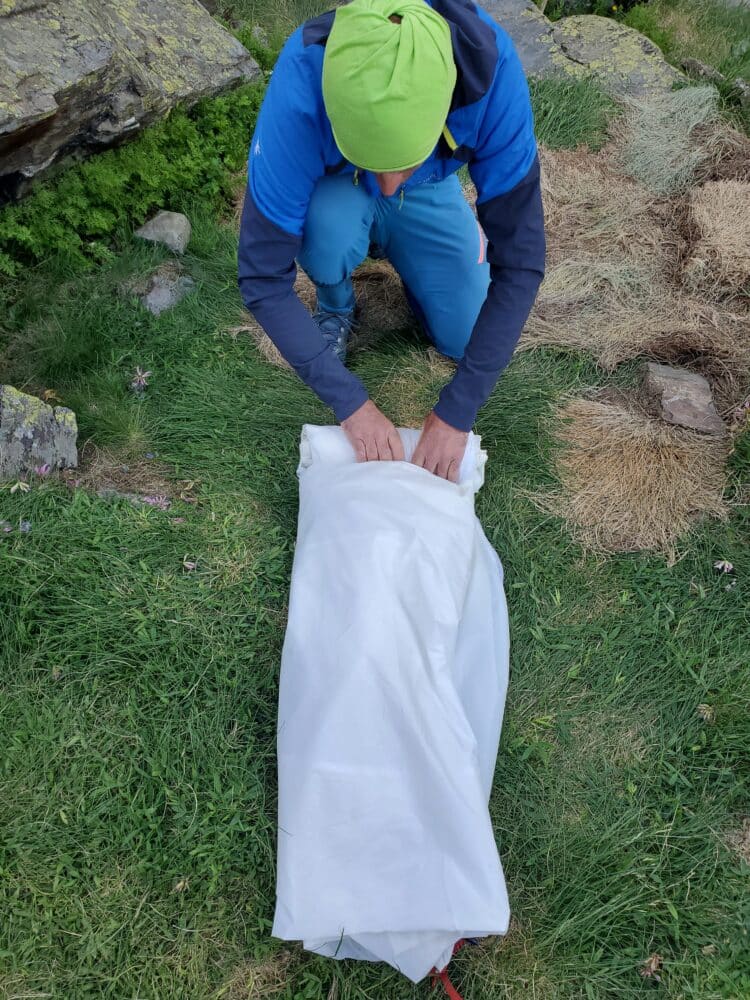 Test Tente tarp Simond MT900 2 places