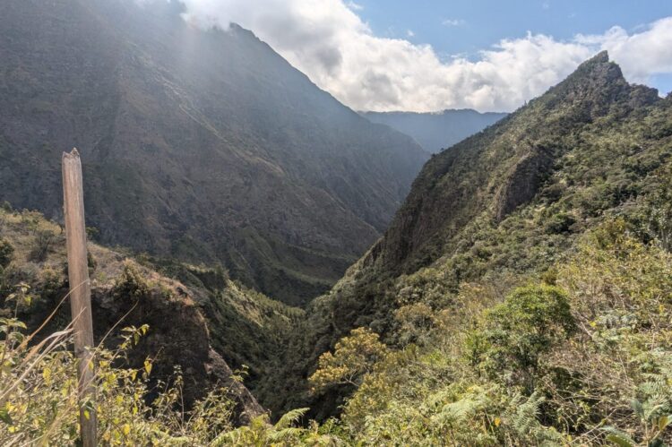 Trek à la Réunion : Direction Roche Plate