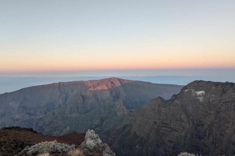 Trek à la Réunion : Ascension du Piton des Neiges et forêt de Bélouve