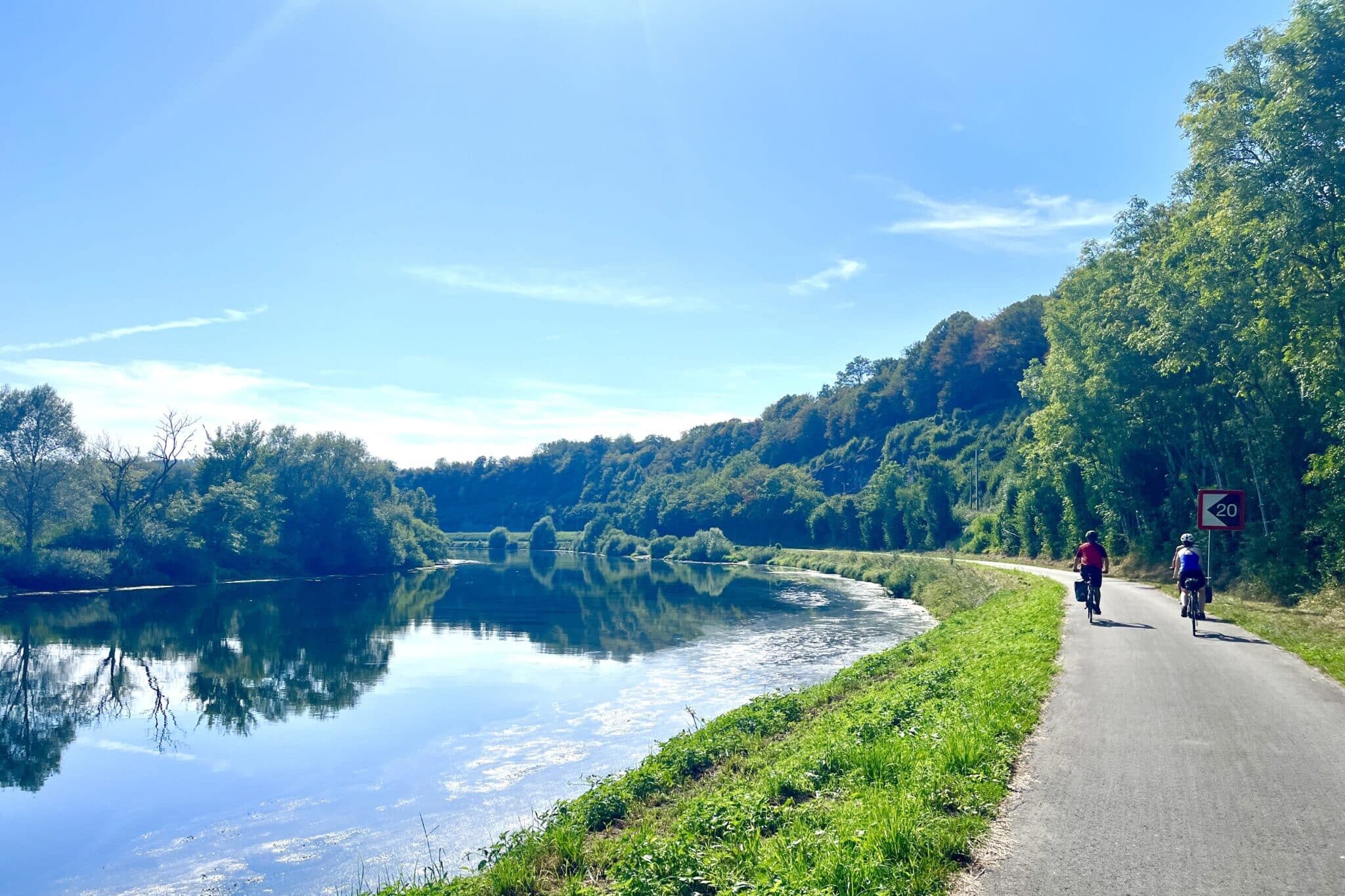 EuroVelo 6 entre Montbéliard et L'Isle-sur-le-Doubs