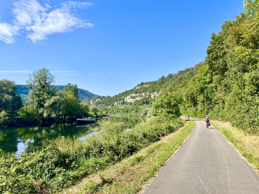 EuroVelo 6 entre Montbéliard et L'Isle-sur-le-Doubs