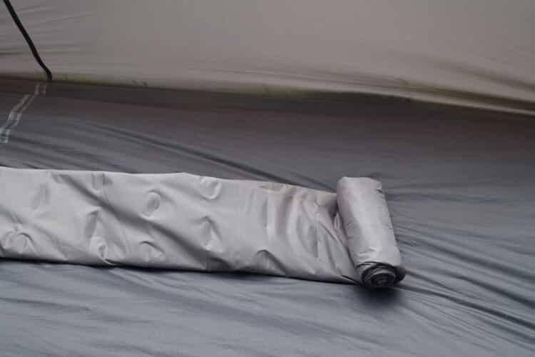 Pliage du matelas - Etape 3, Test Matelas Rab Ultrasphere 4.5