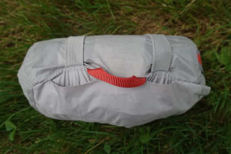 Fragilité coutures du sac de rangement, Test Matelas Rab Ultrasphere 4.5