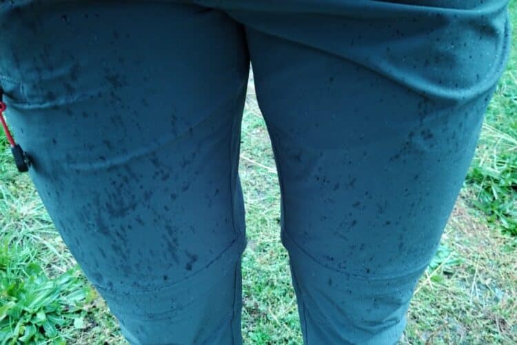 Déperlance limitée du pantalon Claret F