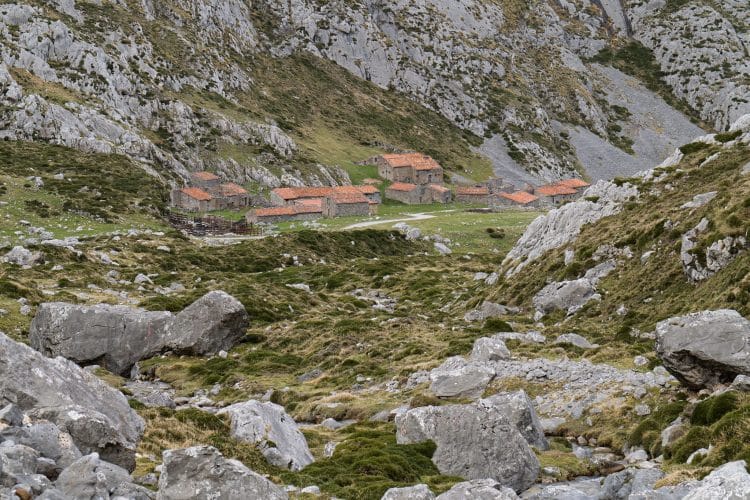 Las Vegas del Toro a de Sotres, Picos de Europa