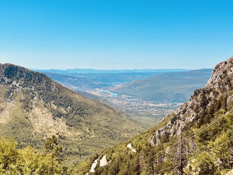 Et au loin Mostar, TransDinarica à vélo