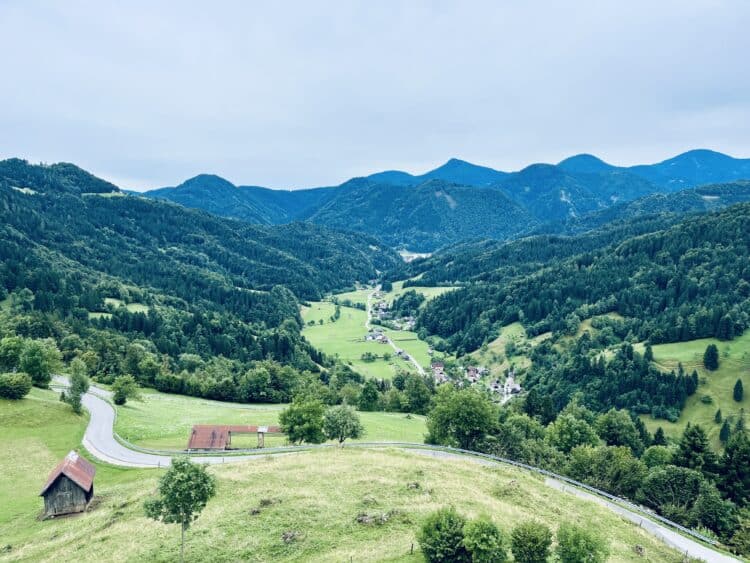Campagne Slovène, Transdinarica à vélo
