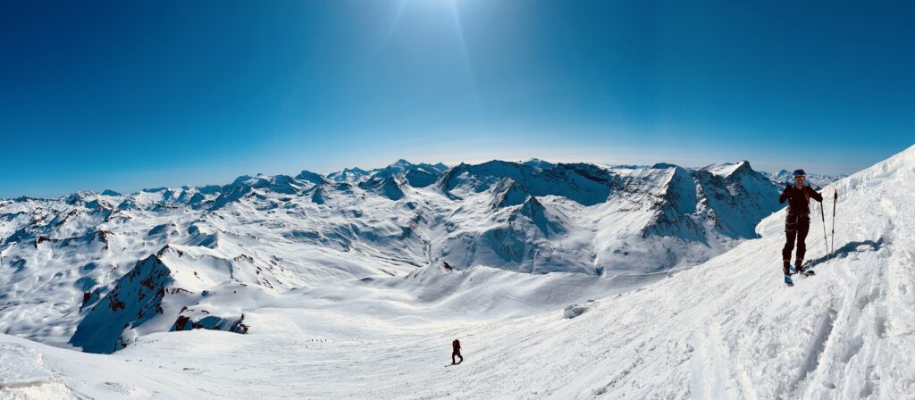 Au sommet de la pointe de Sana