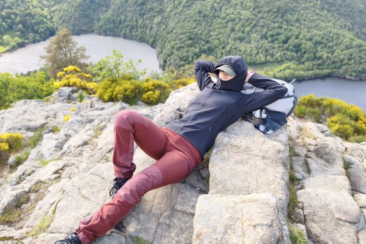 Test Polaire RAB Quantra Pro Hoody W Test Polaire RAB Quantra Pro Hoody W