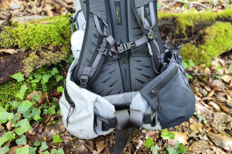 Ceinture enveloppante qui assure un bon maintien