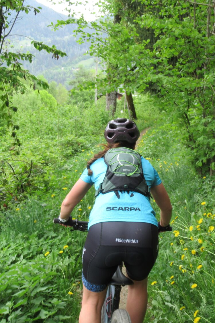 Utilisation du sac Osprey Escapist Velocity en VTT