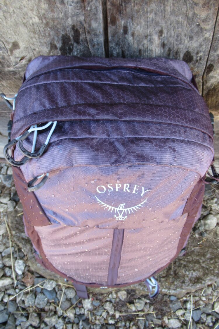 Haut non déperlant du sac Sirrus 24