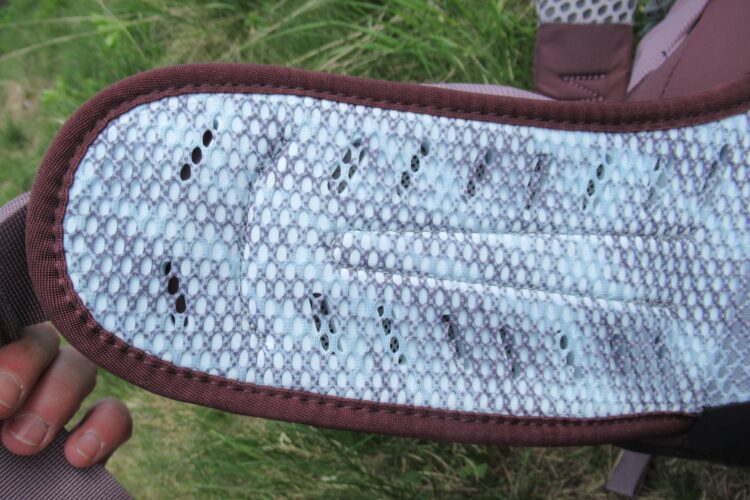 Maille aérée de la ceinture ventrale du Sirrus 24