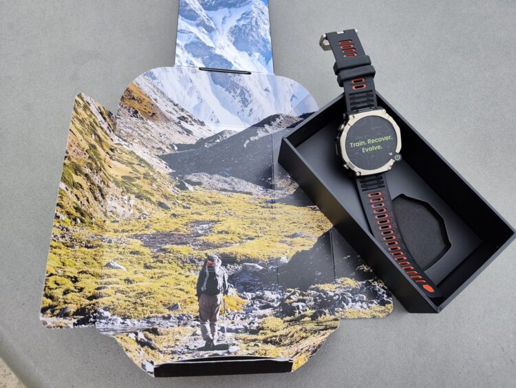 emballage et montre GPS Amazfit T-Rex Ultra2