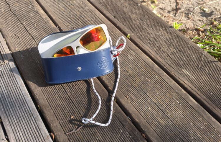 Etui Néoprène issu de bouteilles PET (70% recyclé), Test Lunettes de soleil Vuarnet Racing 05