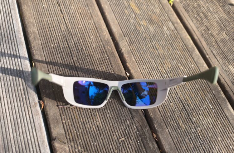 Verres minéraux avec traitement antireflet intérieur, Test Lunettes de soleil Vuarnet Racing 05